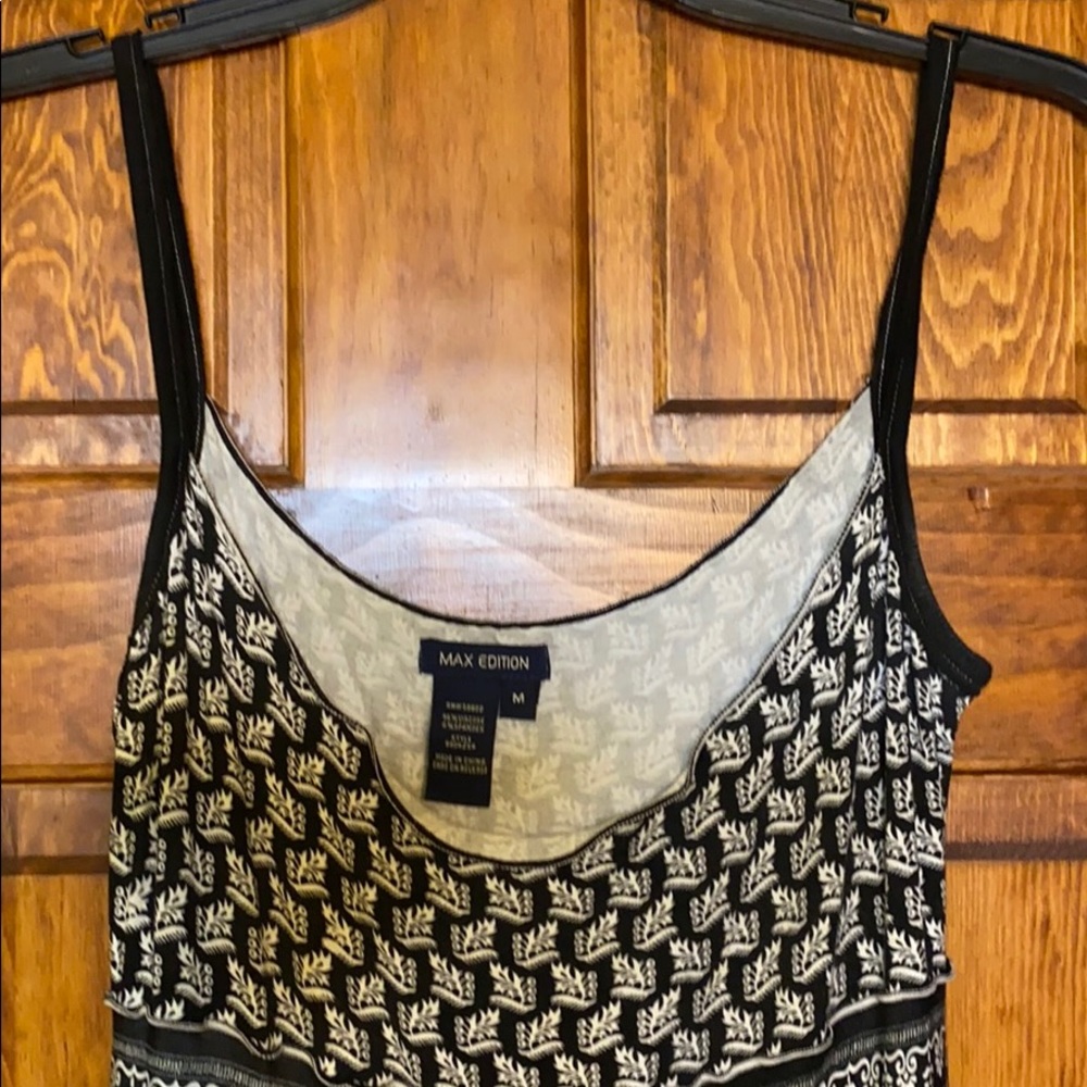 Dress - Picture 3 of 4
